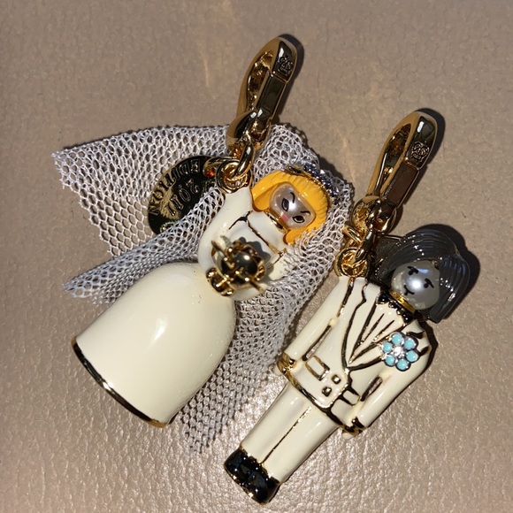New VINTAGE Y2K JUICY COUTURE WEDDING COUPLE BRIDE GROOM CHARMS (2) - Picture 6 of 13